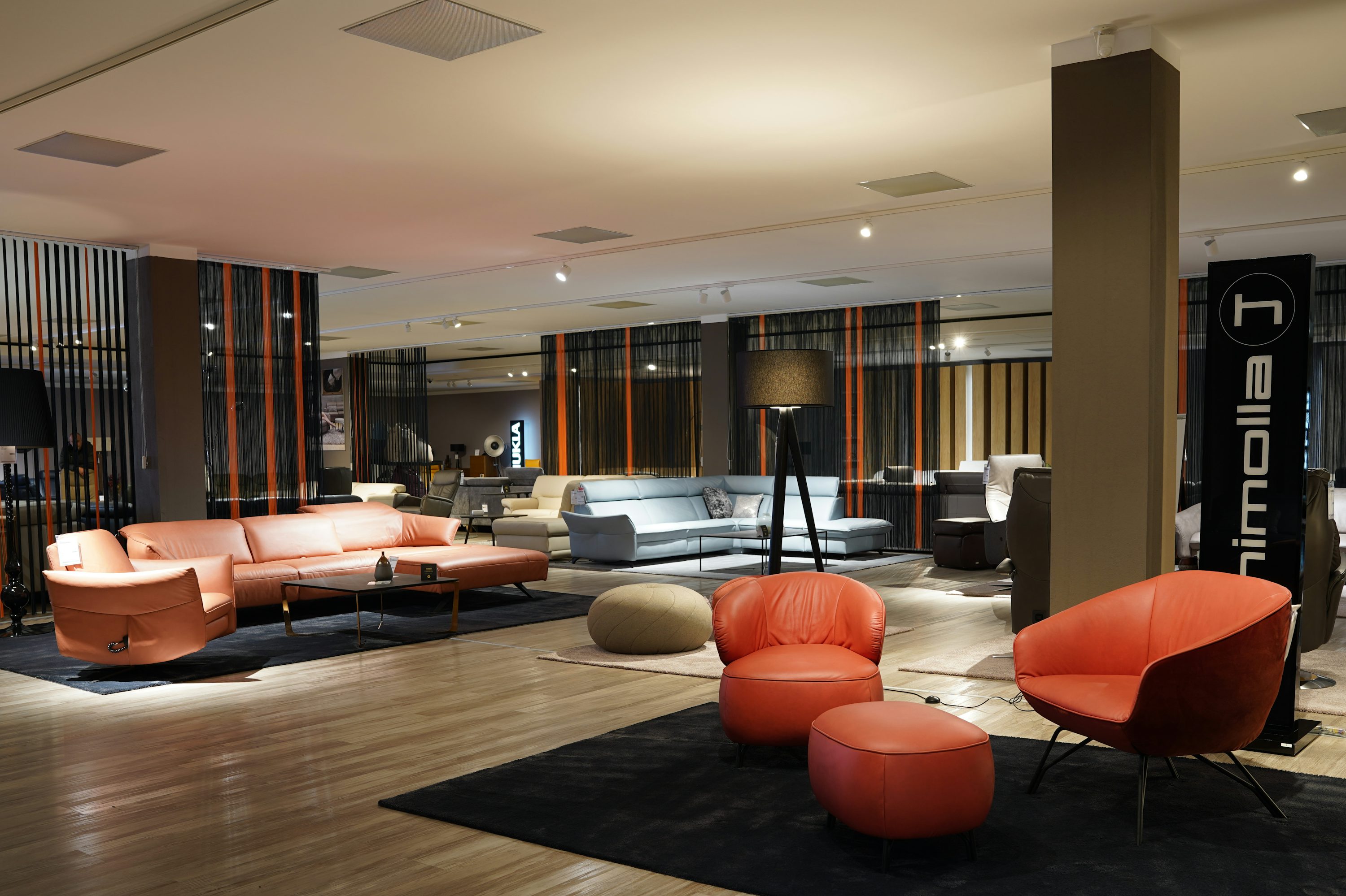 Showroom MB — Santo Domingo